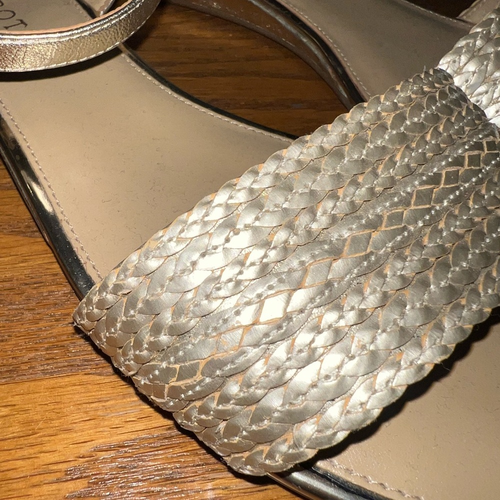 Talbots Women's Silver Sandals - Picture 2 of 6